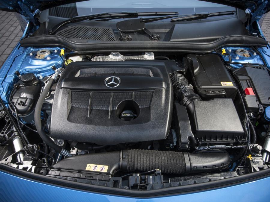 Mercedes-Benz A180 CDI 2012 года  (UK) (фото 3 из 10)